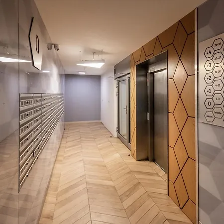 Blue Pearl 2 Down Town 4 Persons Balcony Free Parking Krakow