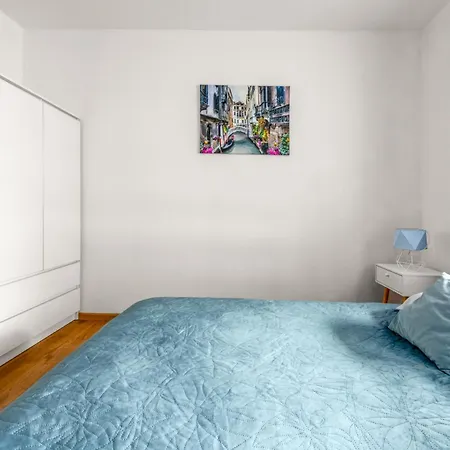 Blue Pearl 2 Down Town 4 Persons Balcony Free Parking Krakow