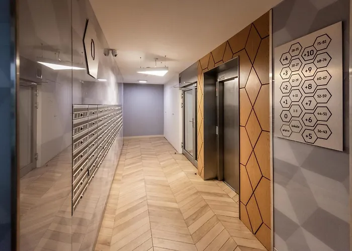 Blue Pearl 2 Down Town 4 Persons Balcony Free Parking 크라쿠프