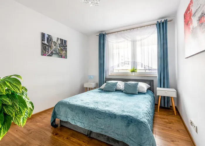 Blue Pearl 2 Down Town 4 Persons Balcony Free Parking